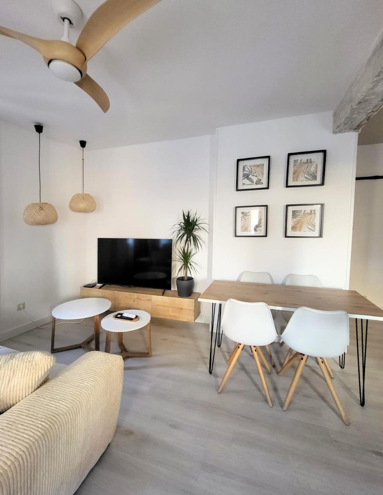 Apartamentos Crispin Candela โกเรยา ภายนอก รูปภาพ